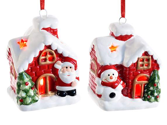 addobbi da appendere casetta in ceramica con personaggi natalizi con luci