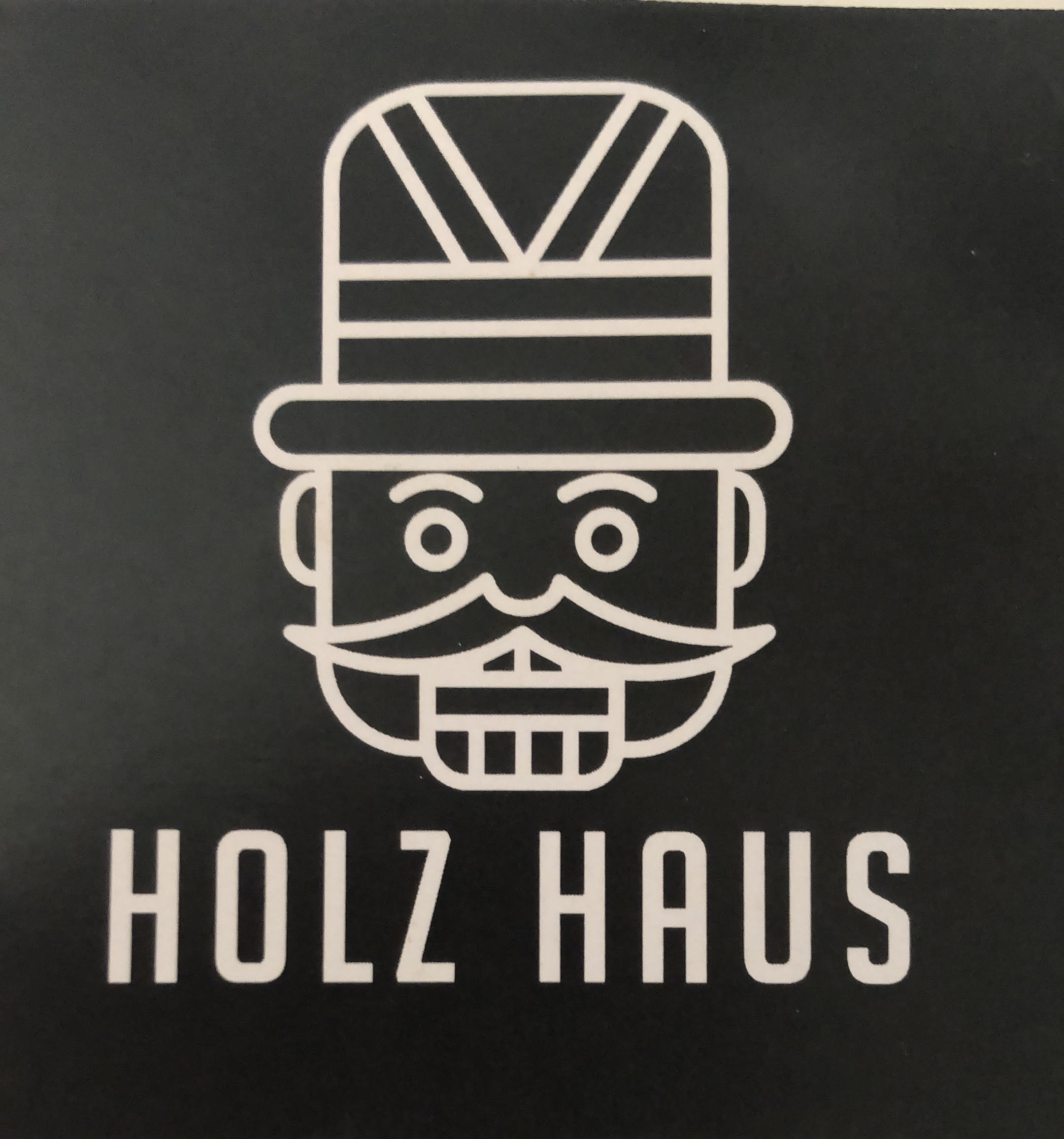 HOLZ HAUS