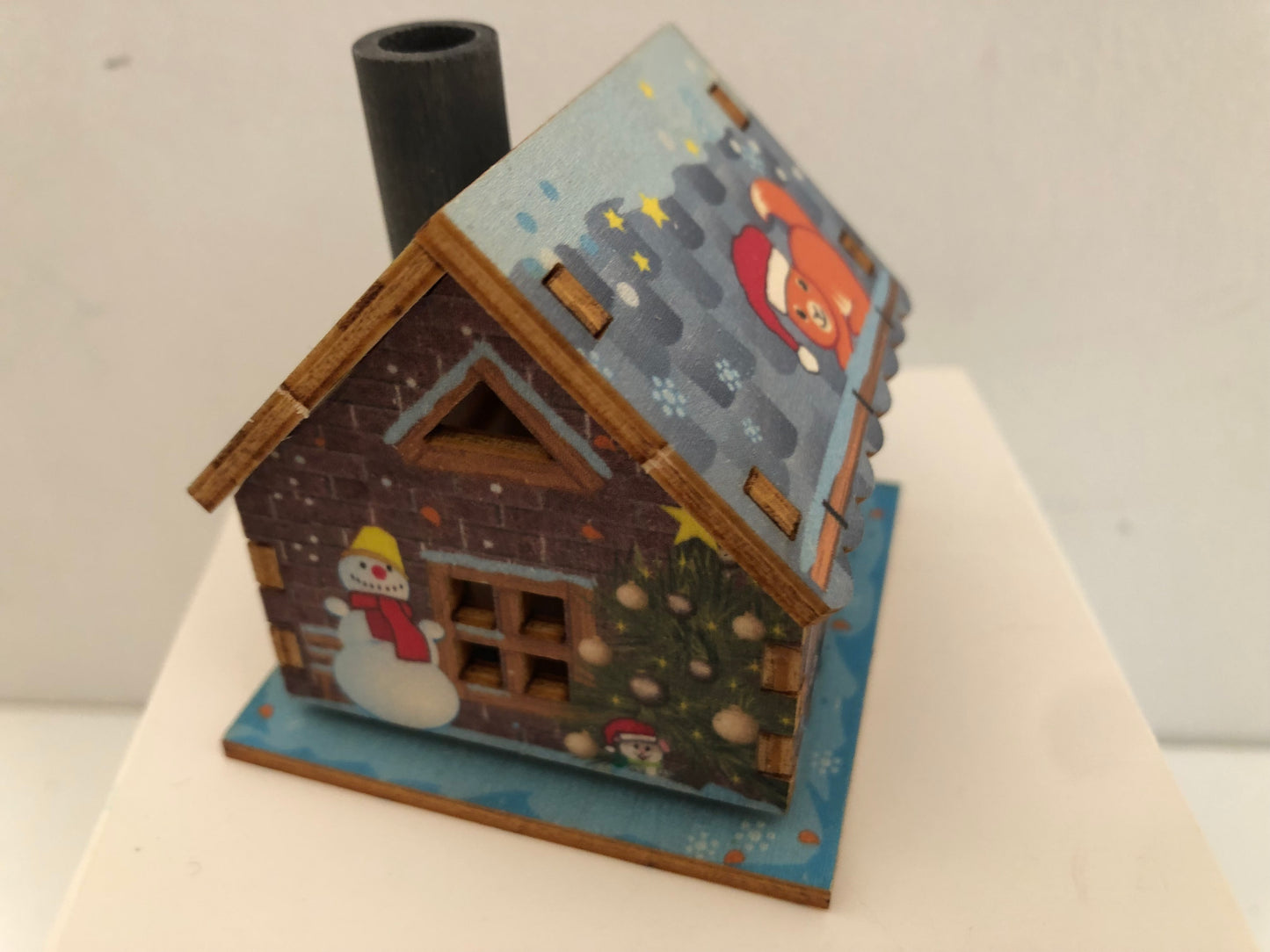 casetta in legno porta incenso