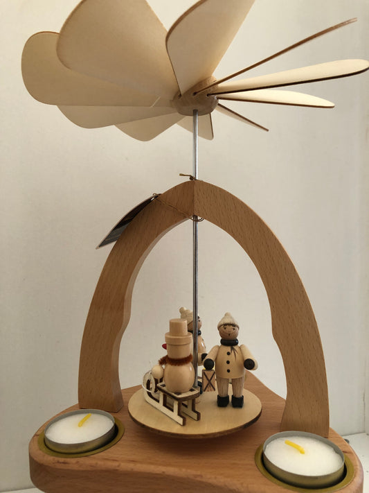 pyramide in legno